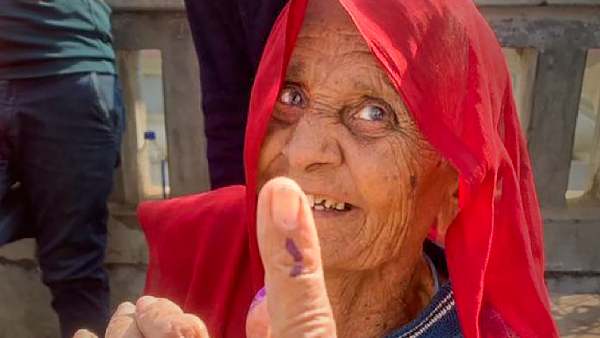 vote-from-home-election-commission-gave-new-option-to-elders-above-80-years