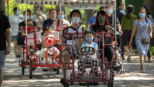 china-people-hoarding-flu-pills-online-sales-surging-100-fold-why