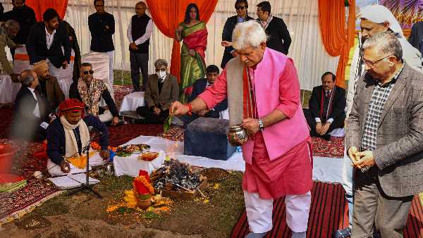 world-class-mall-of-srinagar-which-is-being-built-in-kashmir-after-the-removal-of-article-370