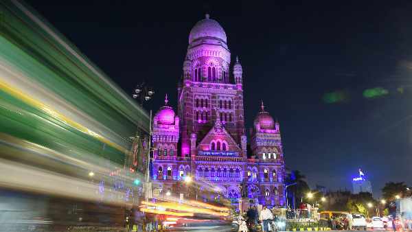 eknash-shinde-camp-got-a-big-chance-uddhav-s-shiv-sena-ubt-stuck-before-bmc-elections-on-cag-rep eknash-shinde-camp-got-a-big-chance-uddhav-s-shiv-sena-ubt-stuck-before-bmc-elections-on-cag-rep