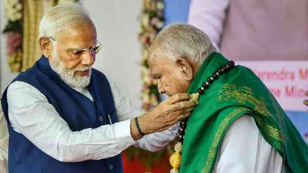 congress-bjp-setting-election-agenda-on-the-pretext-of-rahul-gandhi-s-disqualification-know-how
