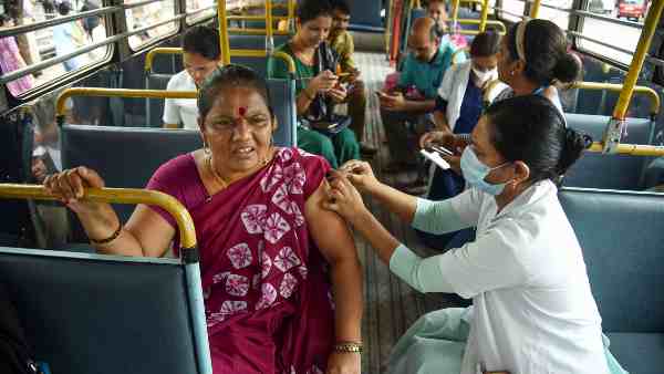 is-covid-vaccine-affecting-the-heart-in-youths-in-india-big-claim-of-former-dg-of-icmr
