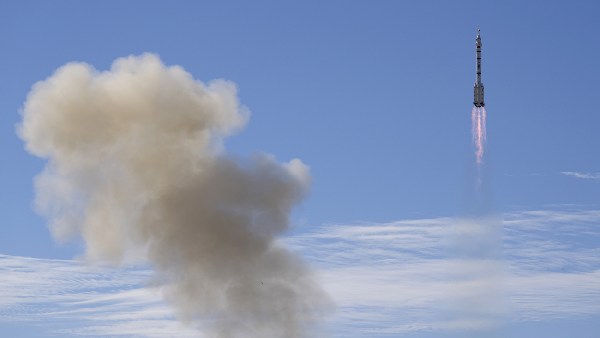 chinese-rocket-that-carries-spy-satellites-burns-over-nepal-s-skies