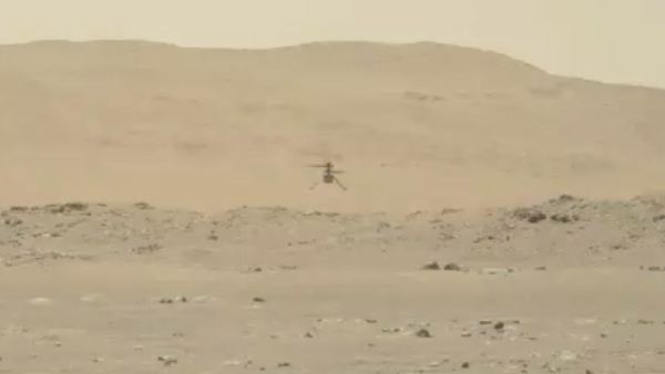 मंगल पर हेलीकॉप्टर का टेकऑफ