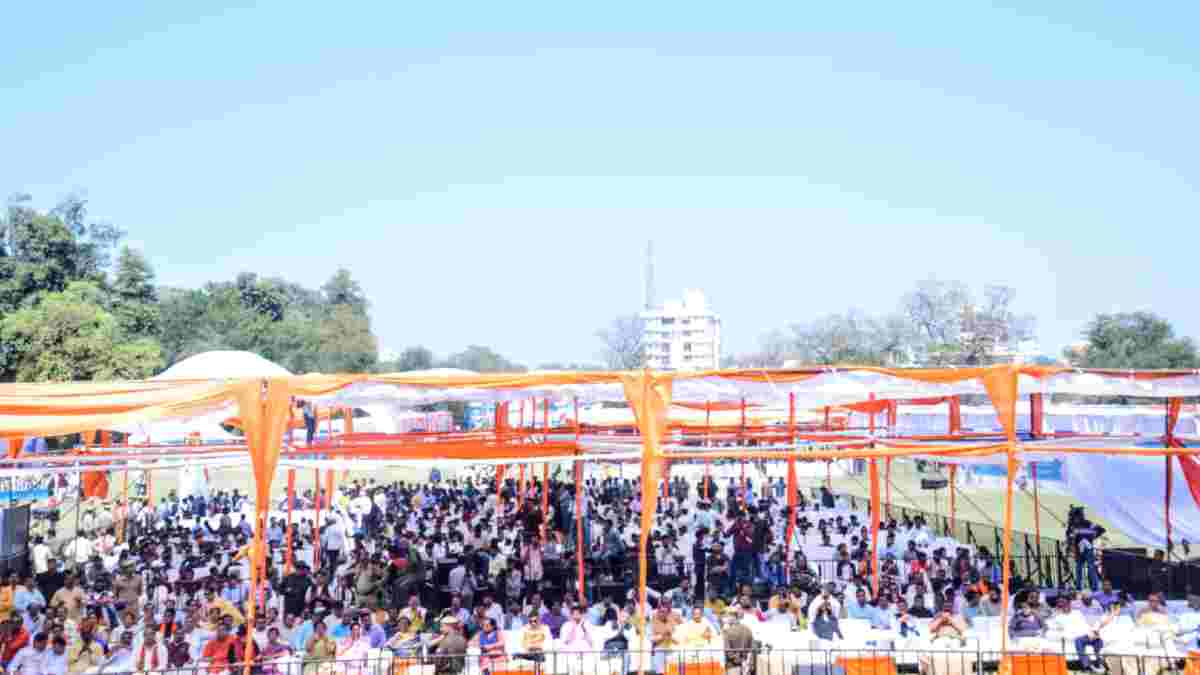 योगी सरकार ने पेश किया था 6 साल का ब्यौरा योगी सरकार ने पेश किया था 6 साल का ब्यौरा