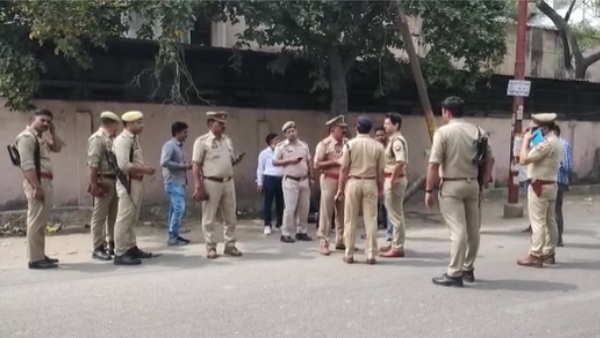 Noida Another incident like Shraddha murder case girl severed hands and feet found in drain