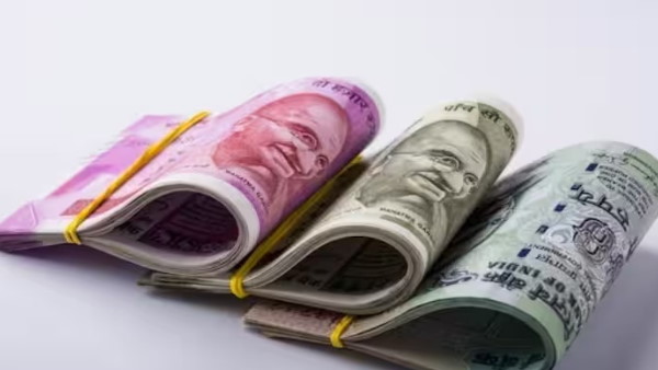 govt banks sbi indian bank Vaya Vandan Yojana special fixed deposit schemes invest before 31 march