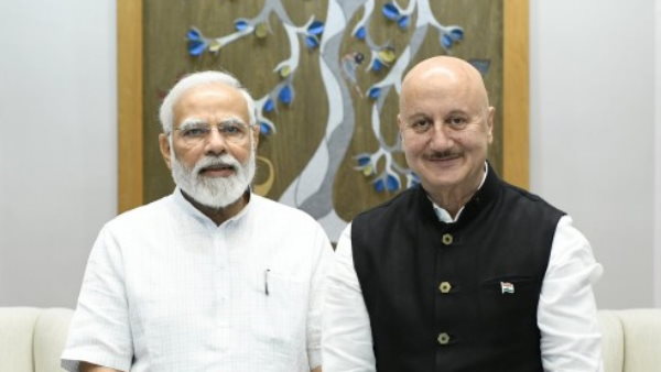 राहुल के क्रैंबिज में दिए गए बयान पर अनुपम खेर ने निकाला गुुस्‍सा 