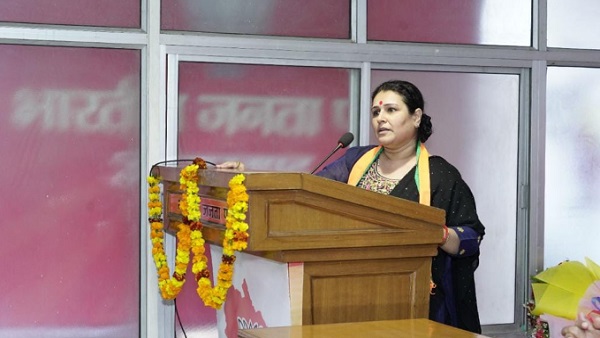 BJP नेता प्रीति गांधी ने किया पलटवार