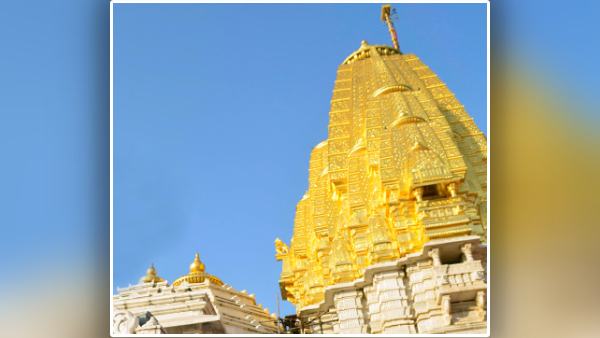 मंदिर का प्रसाद बदलने से उपजा विवाद