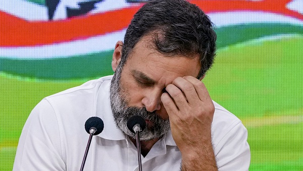 सोशल मीडिया पर भी किया गया ट्रोल