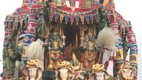  brahma festival in mathura Lord Ranganath giant 50 feet high sandalwood chariot DM Pulkit Khare