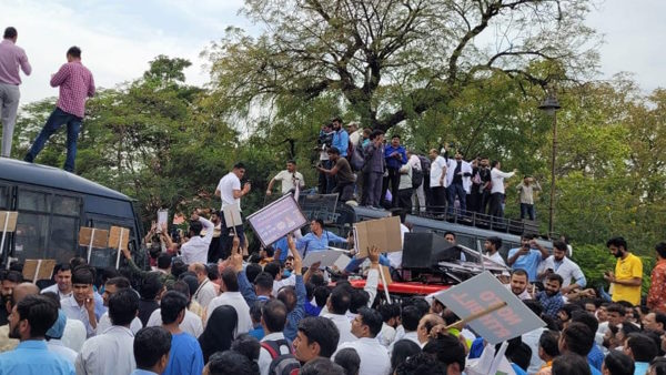  अब क्‍या चाहते हैं डॉक्‍टर?
