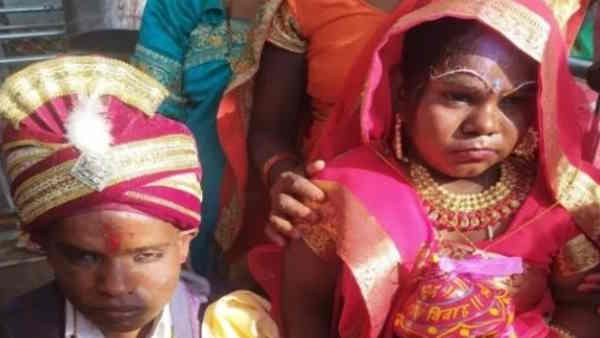 Unique Marriage Chapra Viral Video 3 fit groom married to 3.5 fit bride in saran news Unique Marriage Chapra Viral Video 3 fit groom married to 3.5 fit bride in saran news