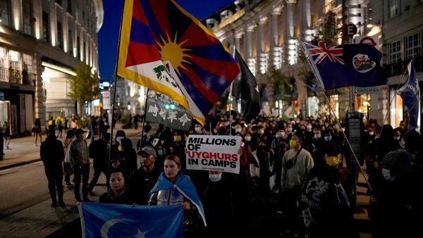 शिनजियांग के लिए पांच सालों का प्लान क्या था?