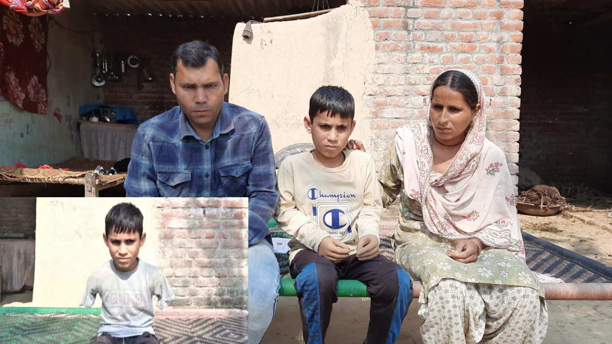 rampur Waseem got new imported censored hands from America with help of district administration rampur Waseem got new imported censored hands from America with help of district administration