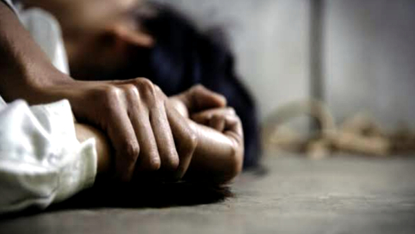 अंगूठी और पैसा वापस मांगने पर हुआ चंपत