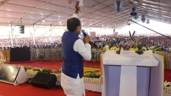 कमलनाथ ने संबल योजना बंद कर दी थी: CM शिवराज कमलनाथ ने संबल योजना बंद कर दी थी: CM शिवराज