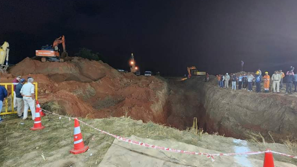 बोरवेल 60 फीट गहरा