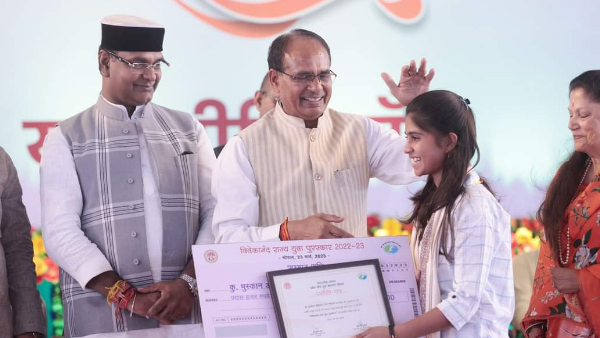 मेधावी विद्यार्थी योजना में आय की सीमा बढ़ाकर की ₹ 8 लाख