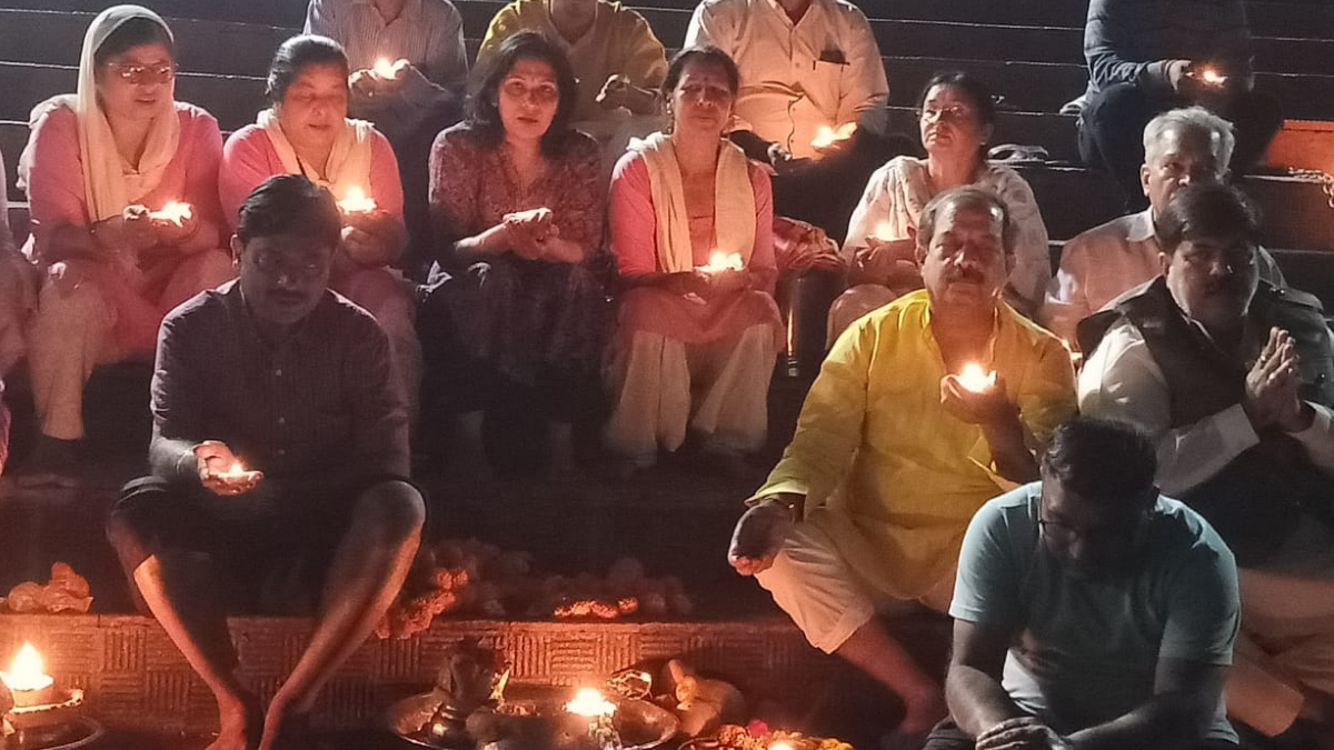 भोपाल में धूमधाम से मनाया गया भगवान झूलेलाल का जन्म उत्सव भोपाल में धूमधाम से मनाया गया भगवान झूलेलाल का जन्म उत्सव