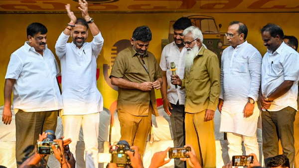 Karnataka Election 2023 Auto drivers are important in elections political parties trying to woo them Karnataka Election 2023 Auto drivers are important in elections political parties trying to woo them