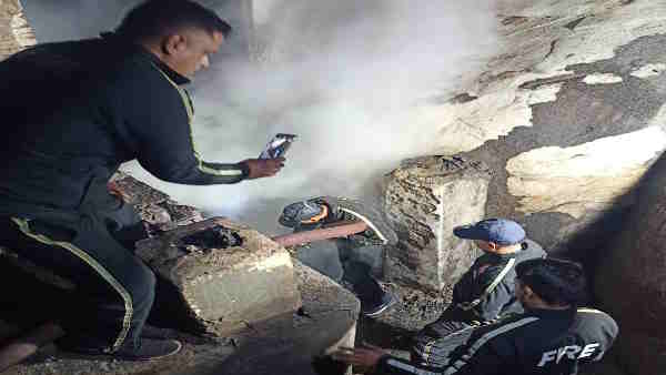 real sisters burnt alive in the fire the dead bodies not found real sisters burnt alive in the fire the dead bodies not found