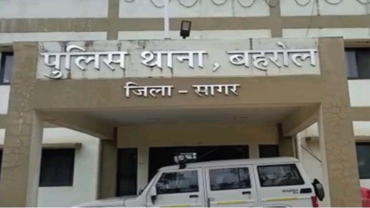 बुंदेलखंड में पुलिस पर फिर हमला, अपराधी को छुड़ा ले गए हमलावर बुंदेलखंड में पुलिस पर फिर हमला, अपराधी को छुड़ा ले गए हमलावर