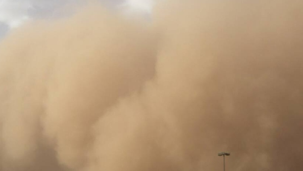 2022 में निचले स्तर का सैंडस्टॉर्म