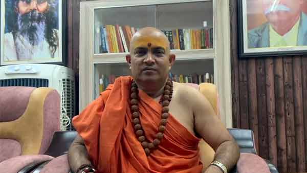 Swami Jitendranand Saraswati