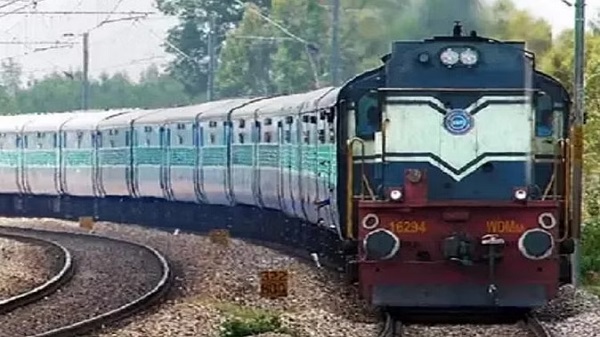 कालका मेल या नेता जी एक्सप्रेस (Kalka Mail Express) कालका मेल या नेता जी एक्सप्रेस (Kalka Mail Express)