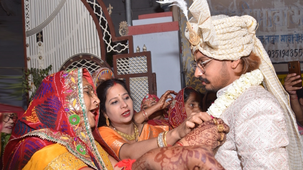 फतेहपुर के किन्‍नर समाज ने पेश की मिसाल