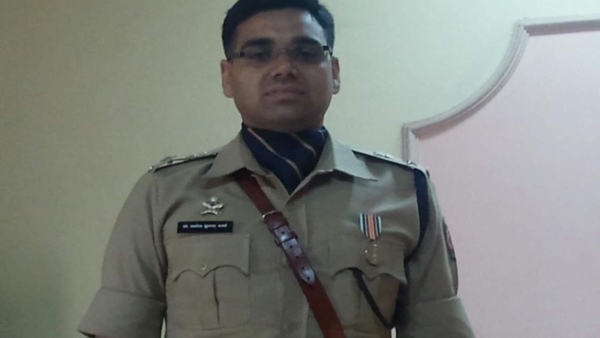  5.मनोज कुमार शर्मा, आईपीएस, महाराष्‍ट्र कैडर