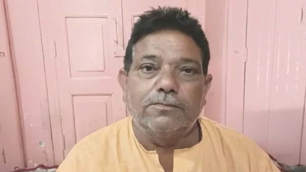 Mathura 22 years ago the prize of 50 grams gold was found in a Limca bottle customer won the case 