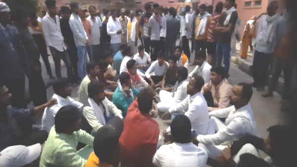 Student leader associated with SP murdered in Ballia attacked at college gate while leaving exam