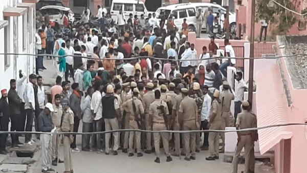 Student leader associated with SP murdered in Ballia attacked at college gate while leaving exam