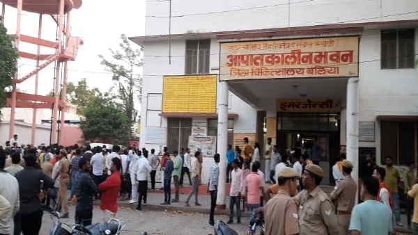 Student leader associated with SP murdered in Ballia attacked at college gate while leaving exam