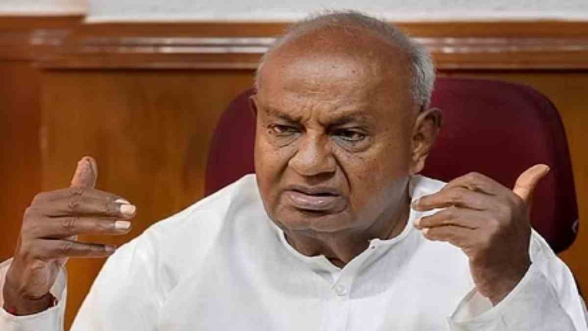 देवेगौड़ा परिवार के 8 लोग राजनीति में