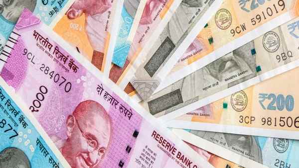 electoral-bonds-sale-of-26th-tranche-from-today-through-sbi-branches