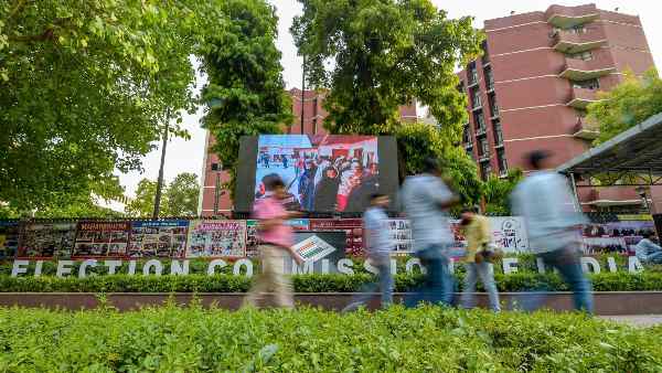 rahul-gandhi-has-been-convicted-in-same-case-in-which-ec-not-acted-in-2019-elections-on-bjp-complain