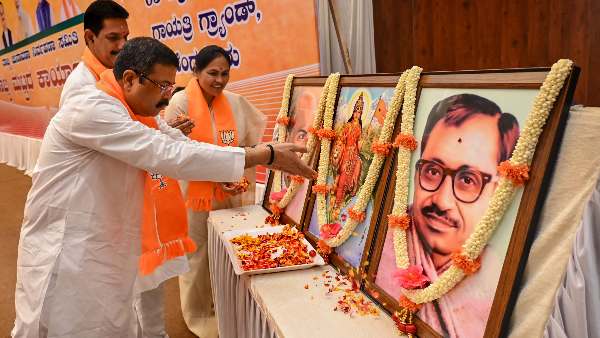 karnataka-election-is-bjp-scared-not-releasing-the-list-of-candidates-to-avoid-trouble
