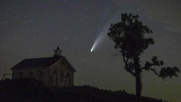 asteroid-as-big-as-aircraft-moves-towards-earth-will-be-closest-on-april-6-speed-is-67-656-km asteroid-as-big-as-aircraft-moves-towards-earth-will-be-closest-on-april-6-speed-is-67-656-km