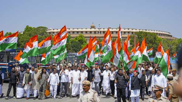 13-opposition-parties-including-congress-will-not-go-to-lok-sabha-speaker-s-evening-tea-report