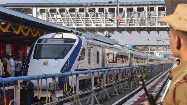 Vande Bharat train will go till Tirupati Now, after Shirdi, Vaishno Devi and Kashi Vishwanath, pilgrims are getting a big gift Vande Bharat train will go till Tirupati Now, after Shirdi, Vaishno Devi and Kashi Vishwanath, pilgrims are getting a big gift