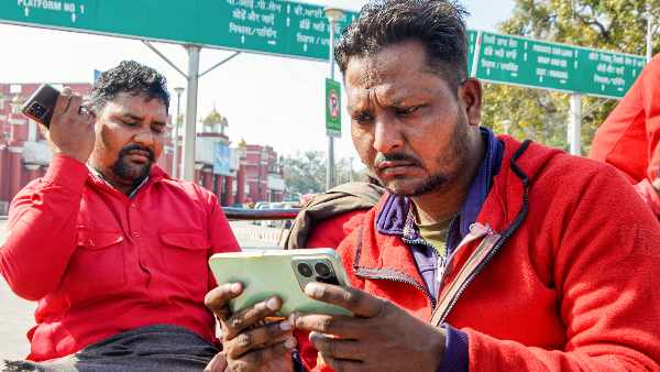 uk-emergency-alert-system-in-which-countries-it-is-implemented-why-is-it-being-opposed