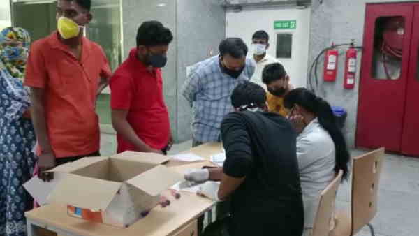 increasing corona cases, corona guidelines issued in Noida, social distancing and masking mandatory