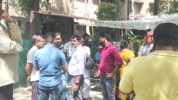 Noida Sector 58 businessman returning home from shop shot dead relatives pointed to 2 old disputes