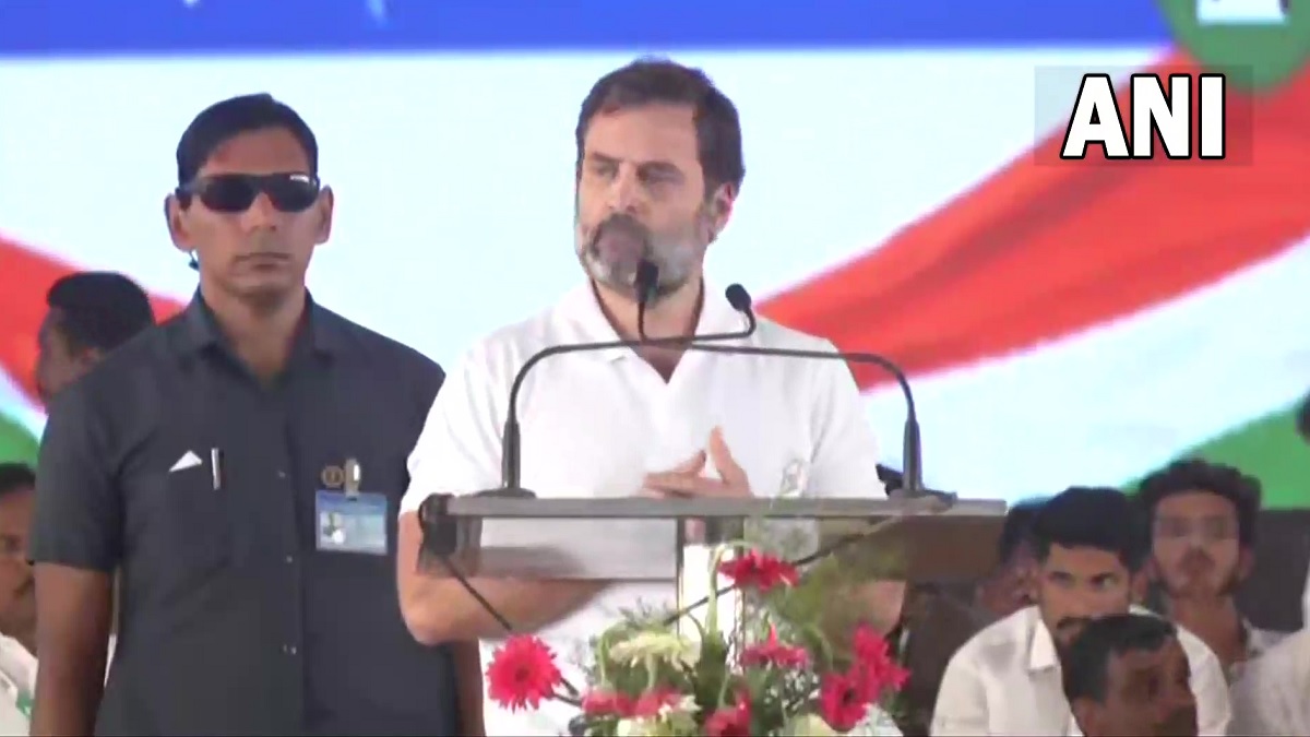 राहुल गांधी का कोलार में BJP पर निशाना राहुल गांधी का कोलार में BJP पर निशाना