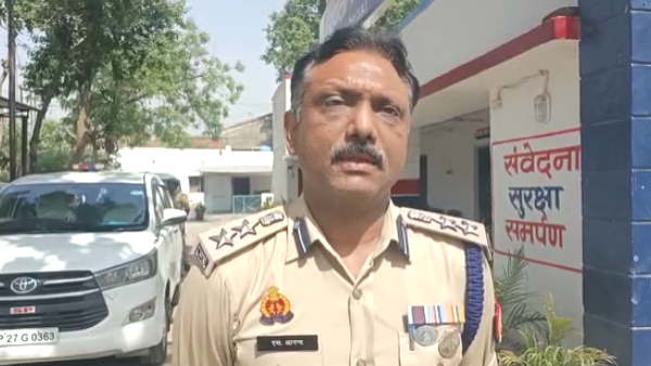 Shahjahanpur Double Murder son killed father and grandmother with a rifle demand for money