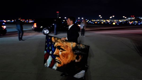 Donald Trump arrives in New York Donald Trump arrives in New York